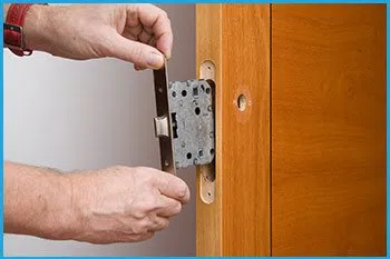 Lock Locksmith Services St Louis, MO 314-792-6014 Lock Locksmith Services St Louis, MO 314-792-6014 - 13-new-locks-installation